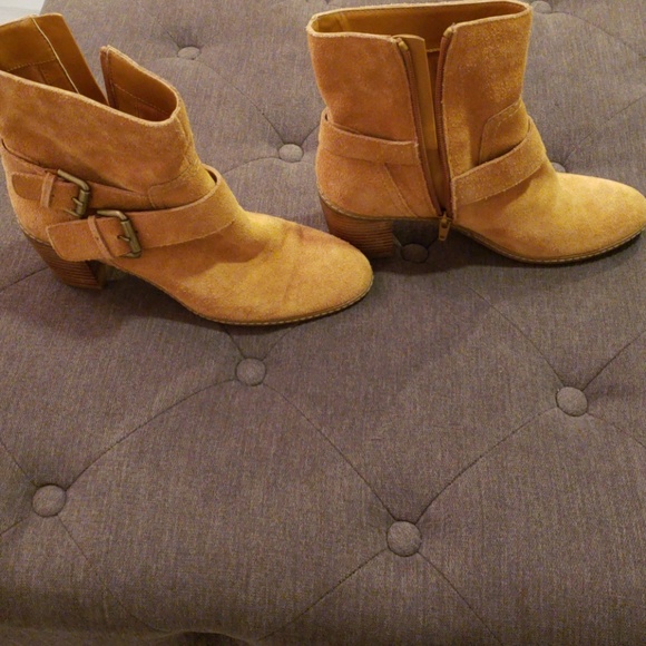 Anne Klein Shoes - Suade Anne Klein boots